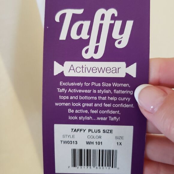 Taffy Fitness Graphic Yoga Pullover Top - Picture 4 of 7